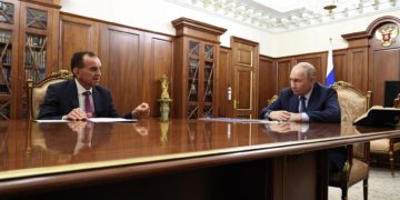 Путин провёл рабочую встречу с губернатором Краснодарского края Кондратьевым