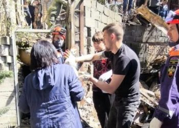 На месте разрушенного в результате беспилотной атаки дома в Туапсе нашли кошку