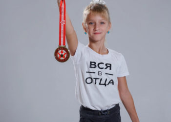 105 отжиманий за минуту: София Штанько из Каневской побила мировой рекорд