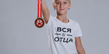 105 отжиманий за минуту: София Штанько из Каневской побила мировой рекорд