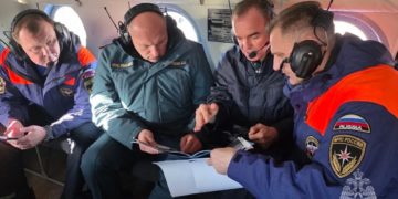 Куренков облетел акваторию Чёрного моря и привёл в готовность водолазов в Туапсе