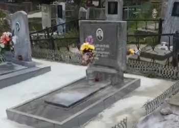 В Сочи неизвестные повредили как минимум 10 могил