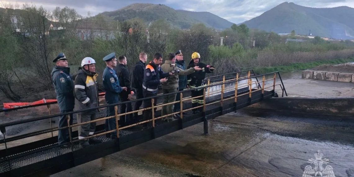 Александр Куренков посетил место тушения пожара в Туапсе и дал поручения