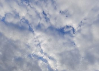 Тепло, но с подвохом: почему кубанцев предупреждают о вечернем сюрпризе