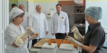 Прошунин: Сочинский хлебокомбинат производит 100 тонн продукции в сутки
