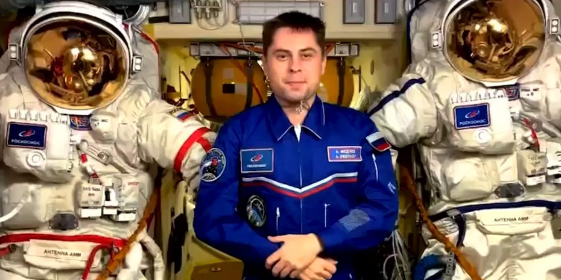 Космонавт Федяев поздравил жителей Геленджика с Пасхой прямо с борта МКС