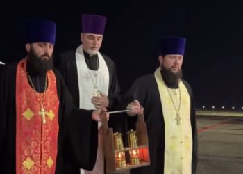 В Краснодарский край прибыл благодатный огонь