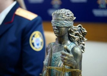 Таксиста в Краснодаре задержали за вымогательство у жены бойца СВО