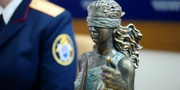 Таксиста в Краснодаре задержали за вымогательство у жены бойца СВО