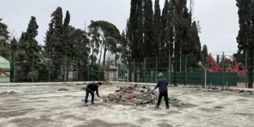 В сочинском парке Ривьера заменят 15 тысяч квадратов плитки