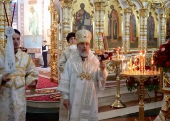 В сочинских храмах прошли торжественные Пасхальные богослужения