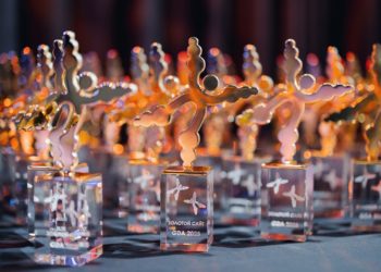 Т2, российский оператор мобильной связи, стала победителем премии «Золотой сайт 2026» в номинации «сайт телекоммуникационной компании»