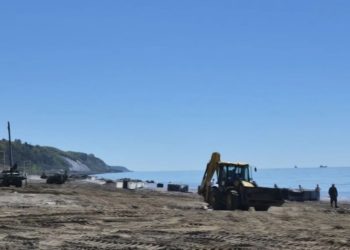 В Туапсе убрано более 2,5 тысячи кубометров загрязненного нефтью грунта