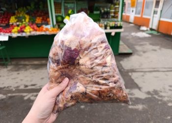 Обдирание шелухи с лука для покраски яиц может обернуться штрафом для кубанцев