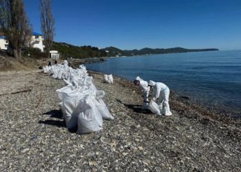 В Туапсе после атаки БПЛА вывезли более трёх тысяч кубов загрязнённого грунта