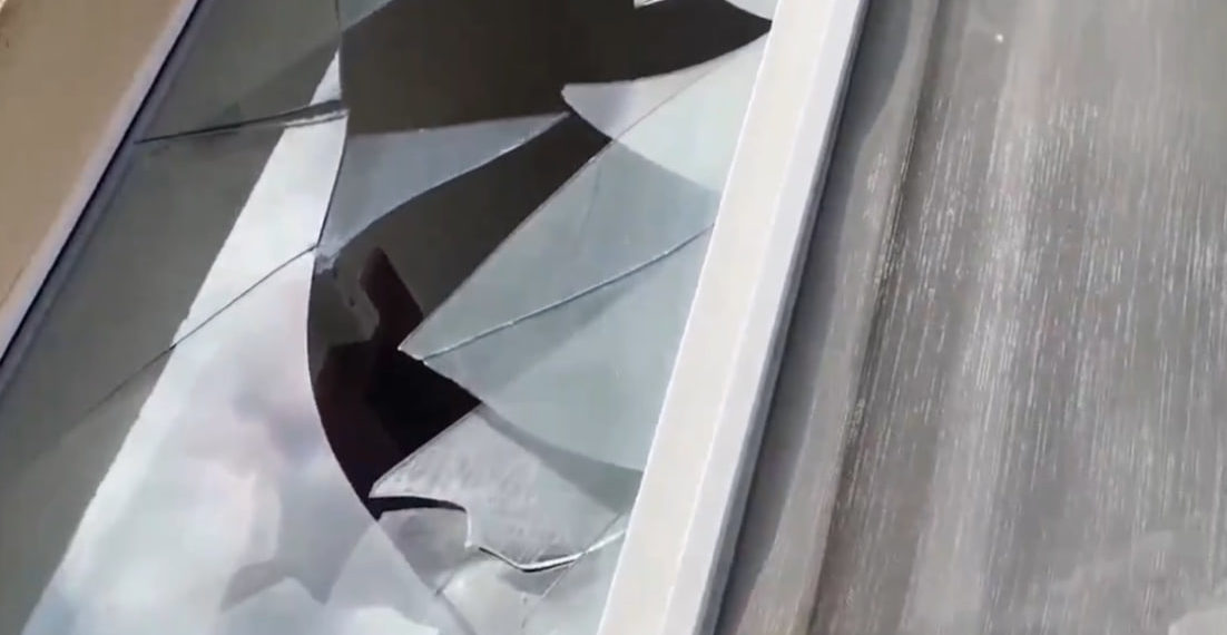 В Крымском районе Кубани БПЛА повредили 8 частных и один многоквартирный дом