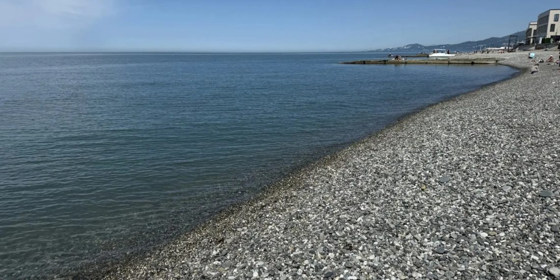 В Сочи не вывили загрязнений моря и побережья
