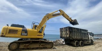 В Туапсе собрали 30 тысяч кубометров загрязненного грунта и водомазутной смеси