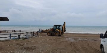 В Туапсе вывезли 33 тысячи кубометров загрязненного грунта и водомазутной смеси