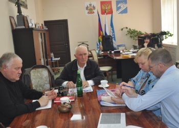 Константин Затулин провел прием граждан и встречу с избирателями в Белореченске