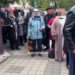 Очевидцы сняли на видео огромную очередь в краснодарский онкодиспансер