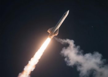 Над Таганрогом сбита ракета, загорелись несколько автомобилей на земле