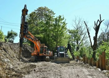 Прошунин: после оползня в Сочи под угрозой оказались сразу две дороги