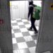 Краснодарцы жалуются на человека, который два года продает наркотики в подъезде