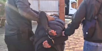 На Кубани приезжего задержали за повреждение воинских захоронений