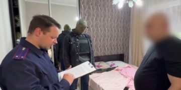 В Анапе полицейский попался на взятке в 2,2 млн рублей