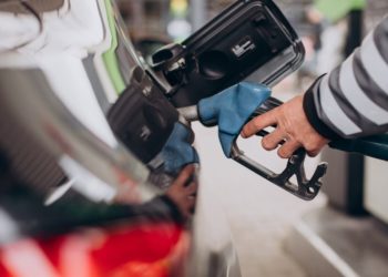 В Крыму с 21 июня остановлена продажа топлива на АЗС