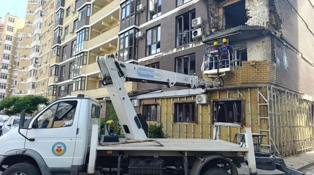 В Краснодаре установят ущерб после ночной атаки беспилотников