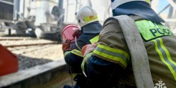Два дома загорелись из-за падения обломков БПЛА в Краснодарском крае