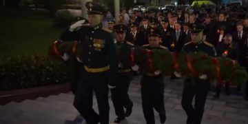 В Сочи возложили цветы к Вечному огню ранним утром 22 июня