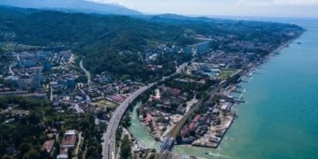 Сочи сокращает строительство жилья в пользу курортной недвижимости