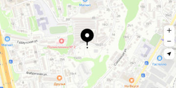В Сочи продаётся пятиэтажный гараж-особняк с фруктовым садом за 24 млн