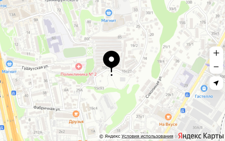 В Сочи продаётся пятиэтажный гараж-особняк с фруктовым садом за 24 млн