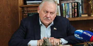 Константин Затулин помогает сочинцам решить проблему с незаконной реконструкцией дома