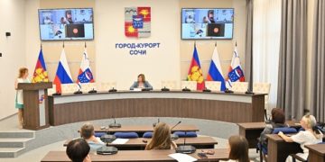 В Сочи обсудили меры поддержки многодетных семей: земля, выплаты и новые льготы