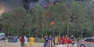 Три человека пострадали при падении обломков БПЛА на склад в Краснодаре