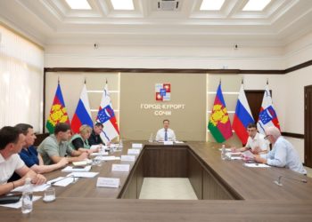 Прошунин взял под личный контроль обращения жителей по имущественным и земельным вопросам