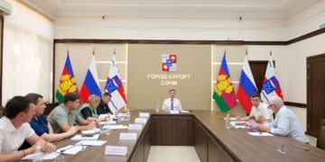 Прошунин взял под личный контроль обращения жителей по имущественным и земельным вопросам