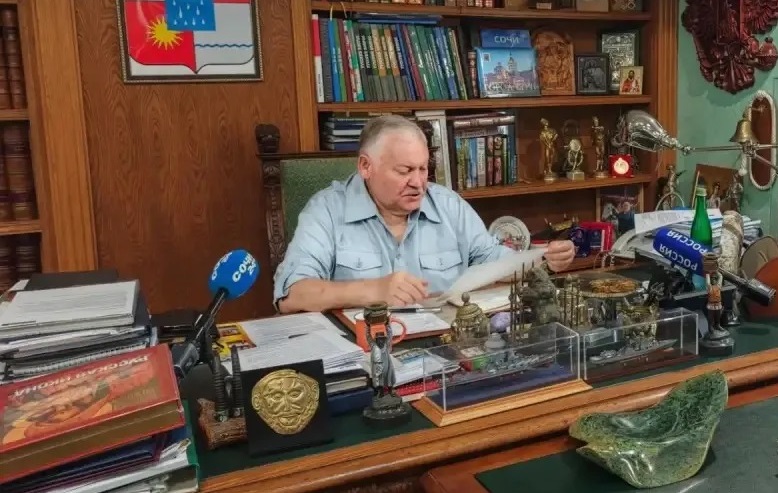 Константин Затулин продолжает добиваться возвращения поликлиники для нужд микрорайона Светлана в Сочи