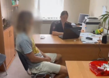 Полиция нашла отца, который нёс младенца вниз головой в Сочи
