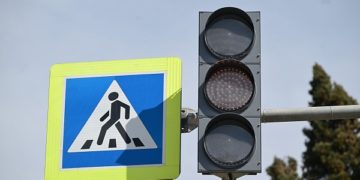 250 миллионов рублей направят на модернизацию светофоров в Сочи до 2028 года