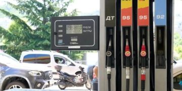 В Сочи продается топливо на 50 АЗС 12 июля