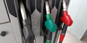 В Сочи работает 51 заправка утром 17 августа