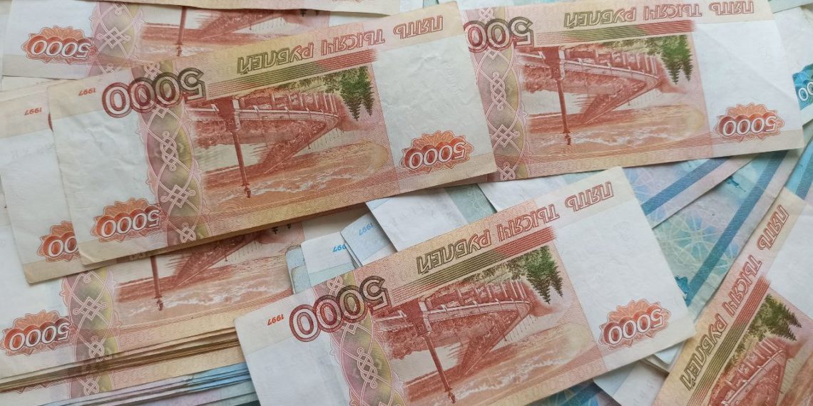 Мошенники украли у жительницы Краснодарского края 93 млн рублей