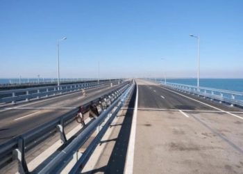 Движение автомобилей по мосту между Крымом и Кубанью возобновилось 7 августа