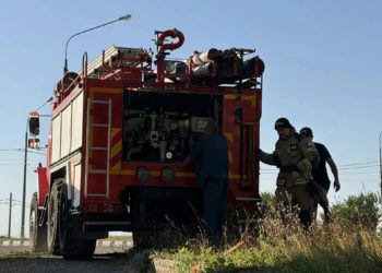 В Анапе тушат последний очаг пожара на плавнях